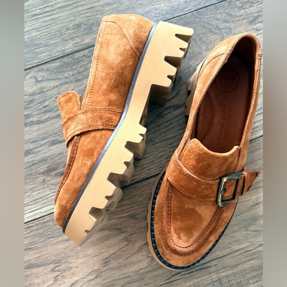 Paul Green Soft Suede Loafer (New in Box)